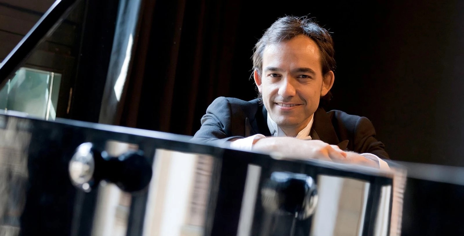 Josu Okiñena, piano